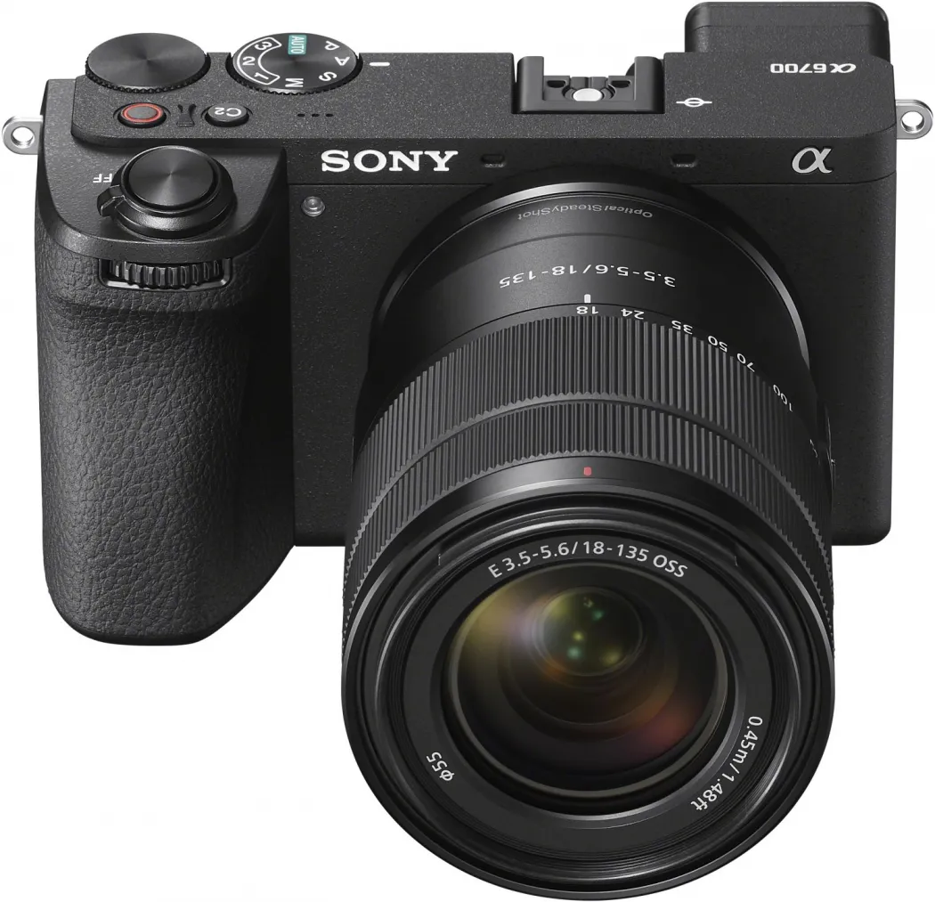 Sony Alpha ILCE-6700 + 18-135mm – Bild 2